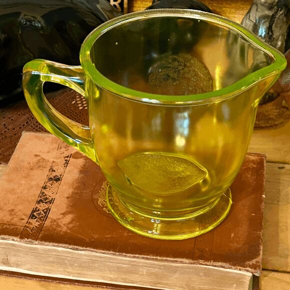 Vintage Uranium Glass Juicer & Pitcher Set – Large 8" Glow Reamer – Raised Orang - Picture 4 of 5